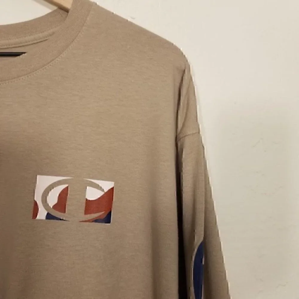 NWT Champion Classic Graphic Long Sleeve Pullover Shirt Tan Size 2XL